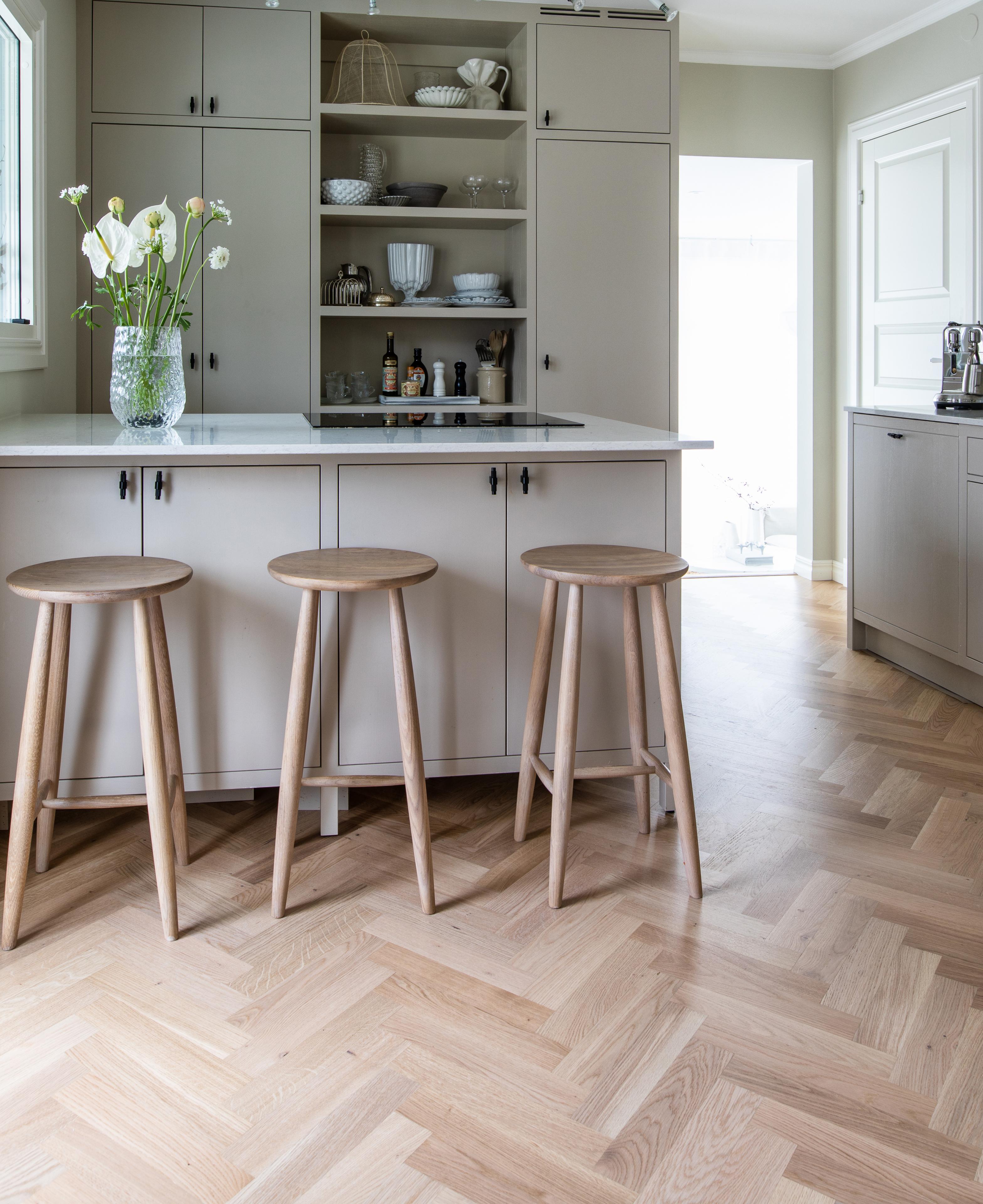 herringbone V